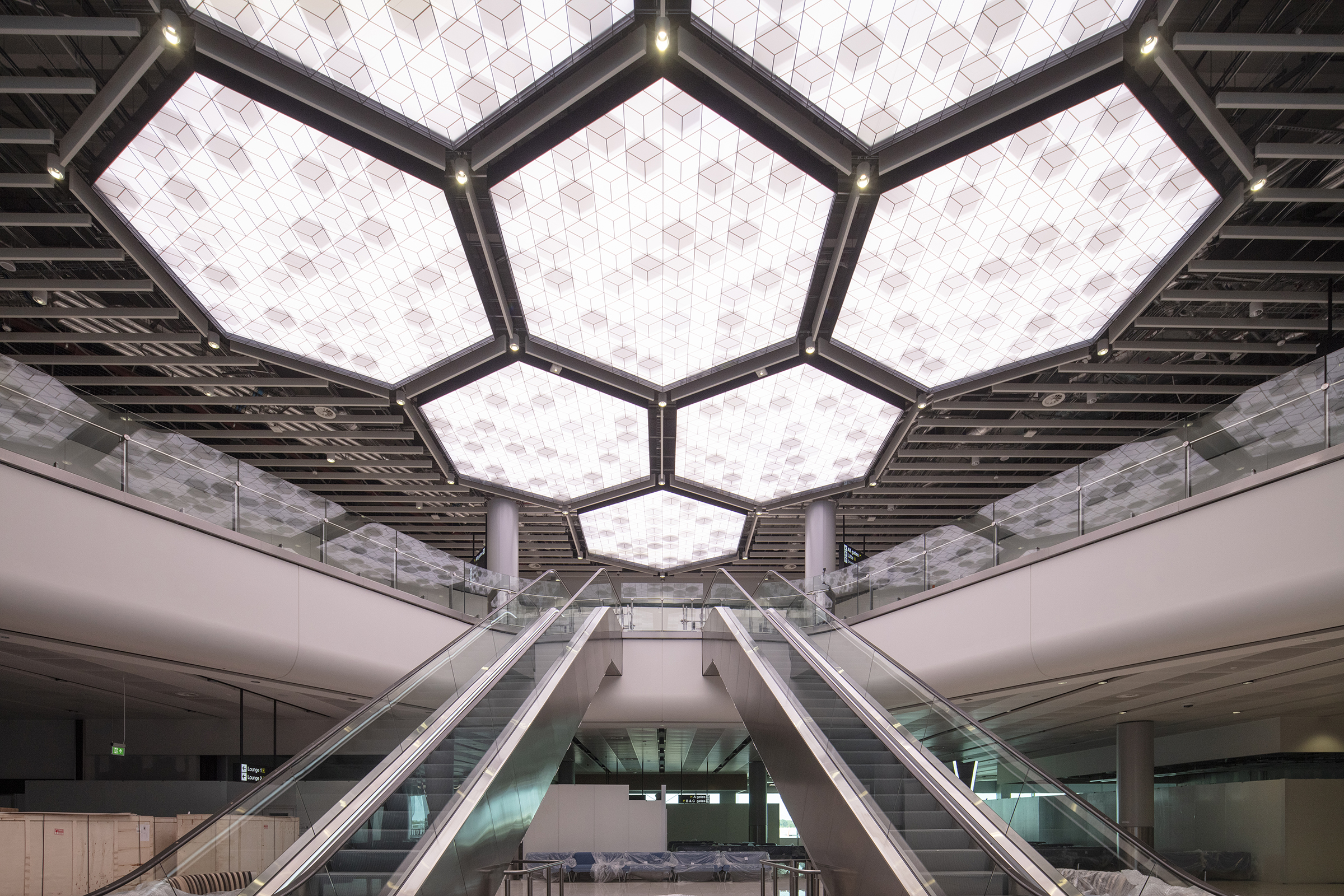 Manchester Airport T2 034.jpg